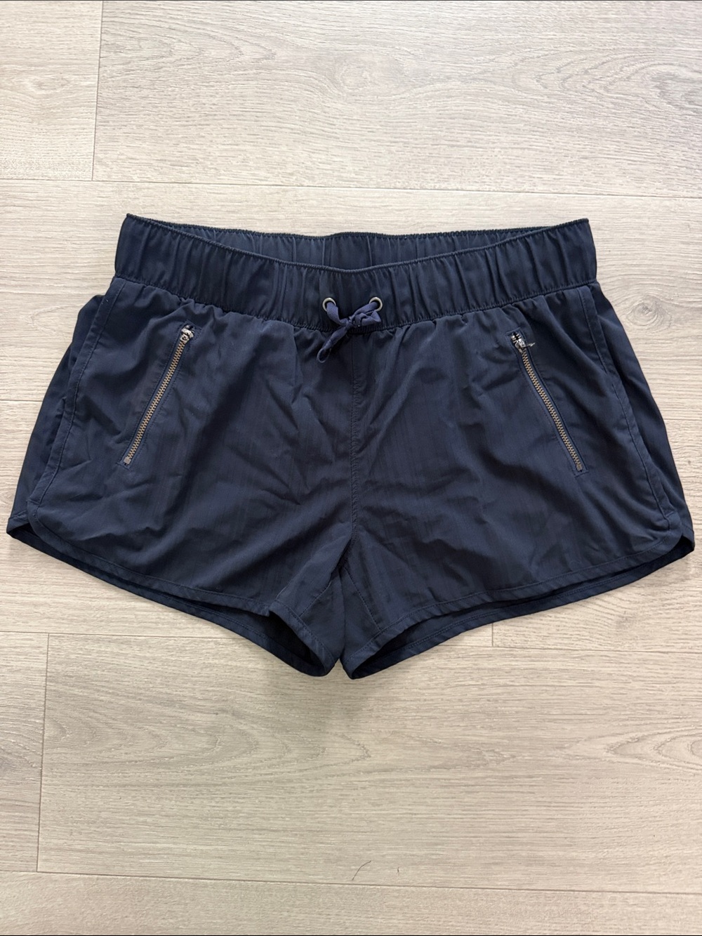 Athleta Sway Shorts Dark Navy/Black Performance Drawstring Shorts